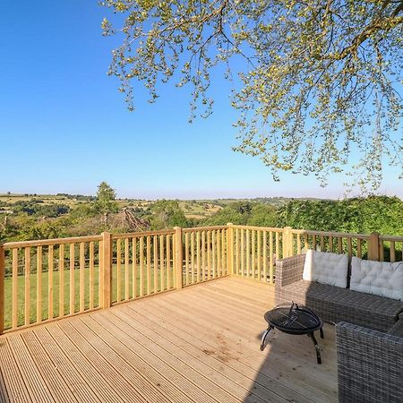 Villa Cuckoo Nest Chesterfield Exterior foto