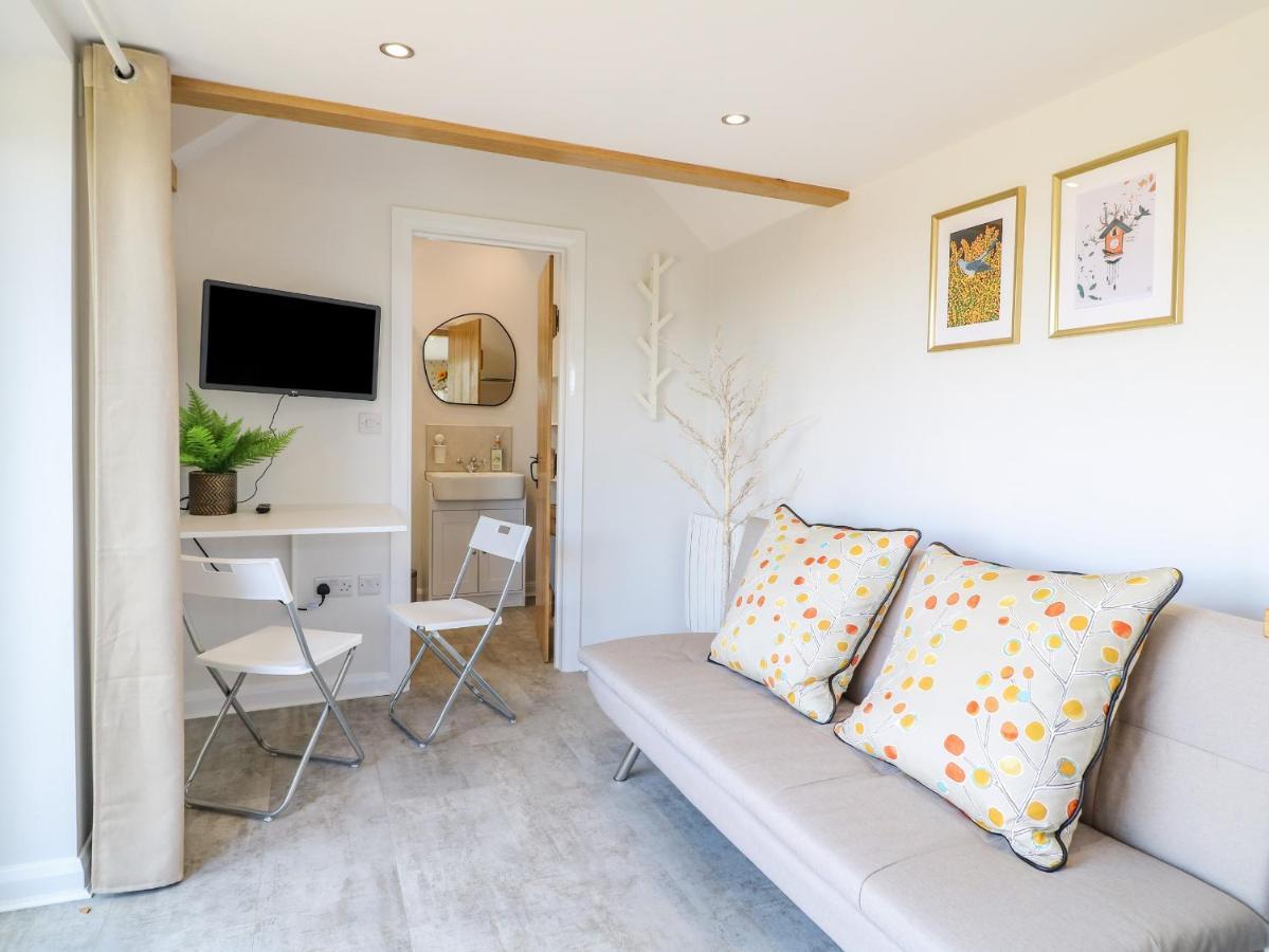 Villa Cuckoo Nest Chesterfield Exterior foto